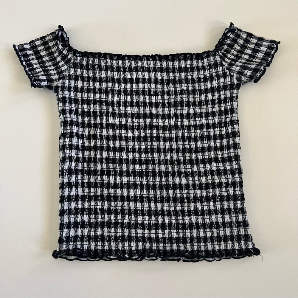 Hollister top